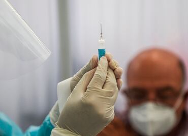 ¿Buscan opciones? Tras aprobar uso de vacuna Pfizer, Bahrein probará vacuna china Sinopharm