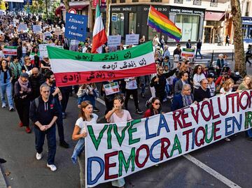 A 2 años de la muerte de Amini, Irán vive represión