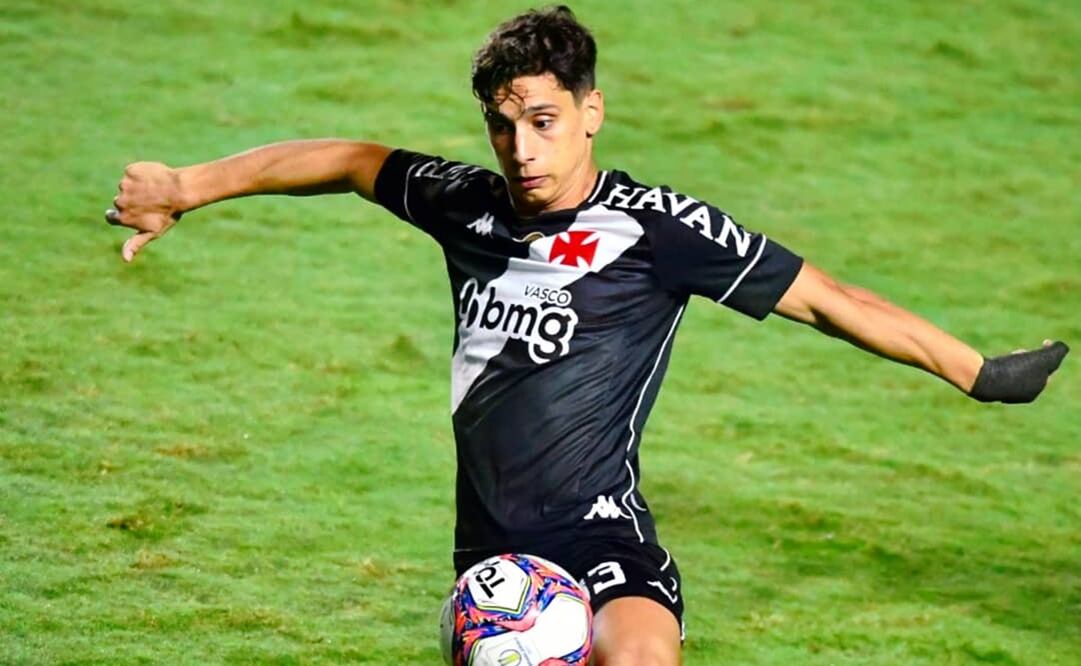 Twitter: @msarrafiore29