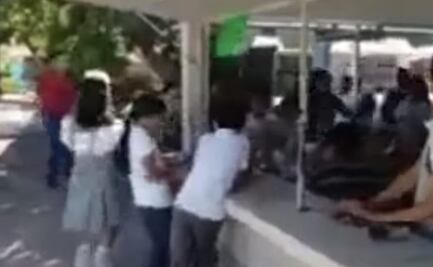 Autoridades reprueban dramatización de balacera en primaria de Guaymas, Sonora