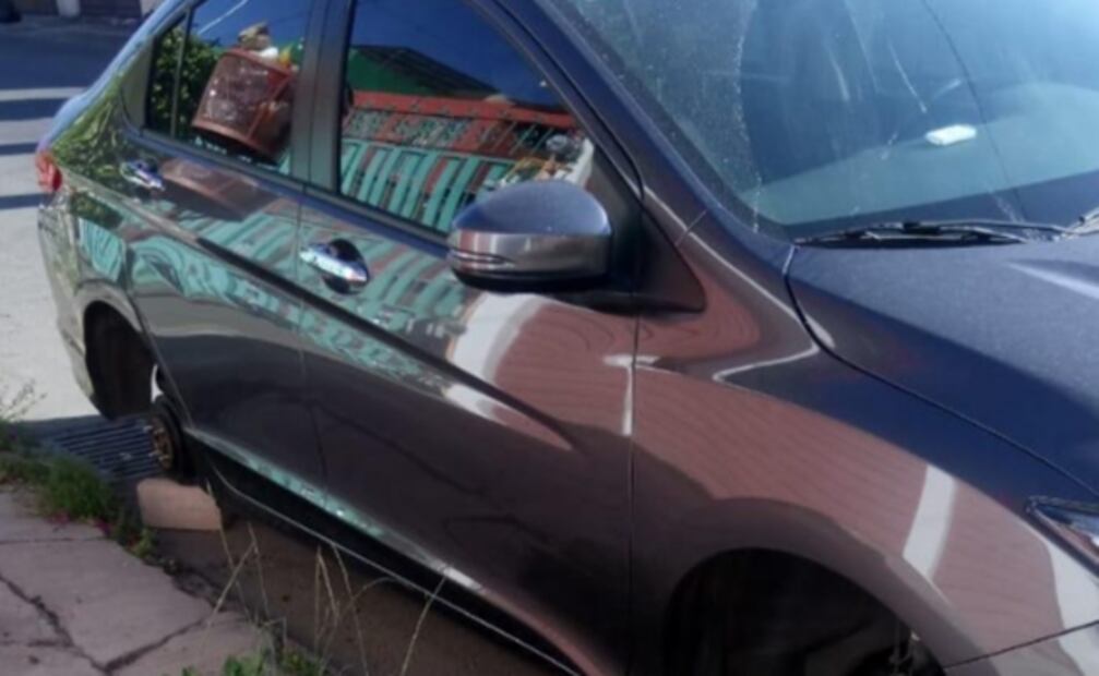 Colonos padecen por desvalijamiento de autos en Naucalpan