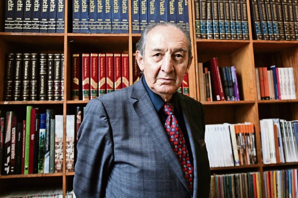 El poeta es director de la Biblioteca de México José Vasconcelos. (FOTO: SÁSHENKA GUTIÉRREZ. EFE)