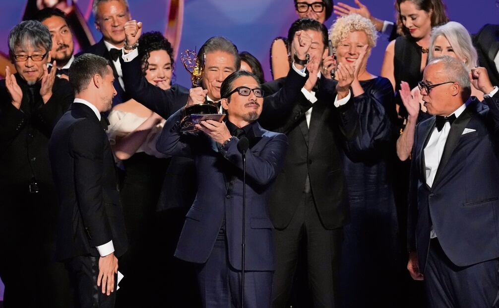 El equipo de Shogun levantando su premio. Foto: AP