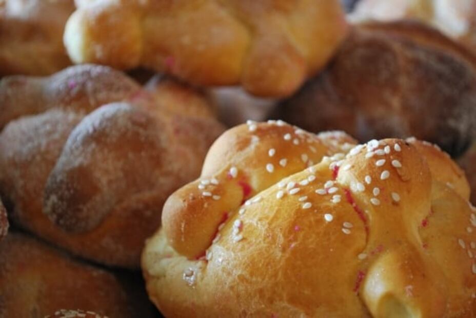 ¿De qué está hecho el pan de muerto?