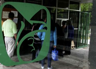 Piden trabajadores del IMSS a Senado investigar presunta corrupción en el Seguro Social