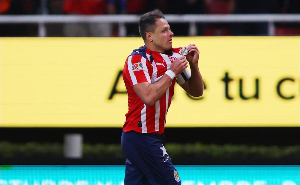 Chicharito Hernández volvió a marcar con Chivas y rompió racha de ocho meses sin hacerlo en Liga MX / FOTO: Imago7
