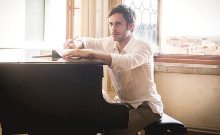 Amazon cancela "Mozart in the Jungle", serie protagonizada por Gael García