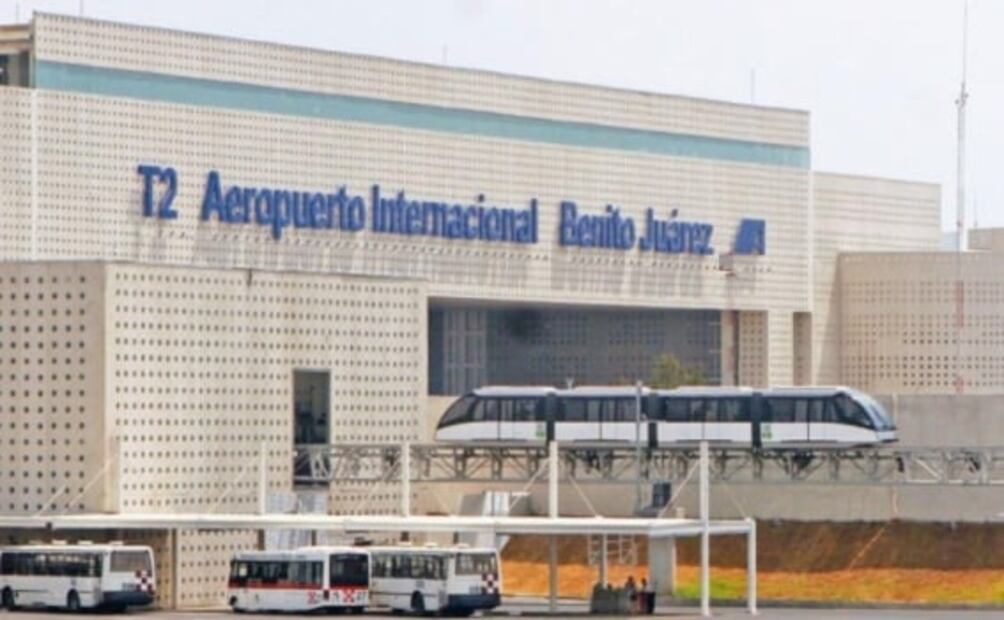 Decreto para sacar vuelos de carga del AICM, Buró de Crédito y las noticias de hoy para cerrar el día