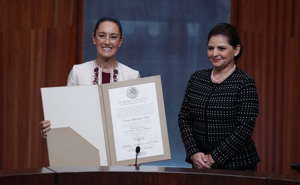 Claudia Sheinbaum recibe constancia como presidenta electa . Foto: Especial