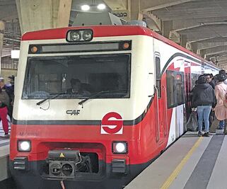 Ir de la CDMX a Santa Lucía tomaría media hora en tren