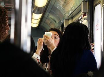 Mujeres invierten más en cosméticos dermatológicos