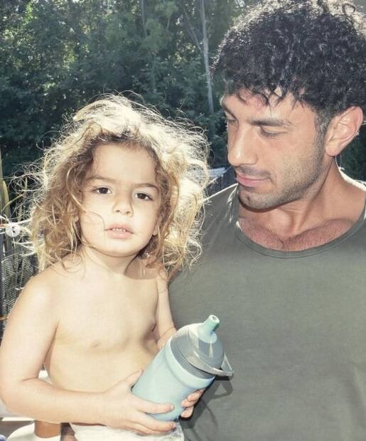 Hijo de Ricky Martin sorprende por su gran parecido con el cantante 