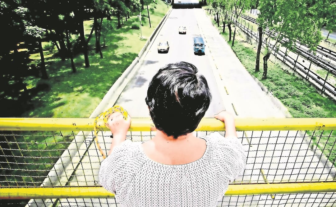  Una persona tiende al suicidio cuando tiene problemas y no cuenta con factores protectores que la ayuden a resolverlos, dijo especialista.