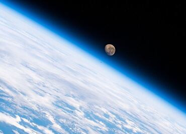 Desde el espacio, astronautas capturan las caras más impresionantes de la Luna