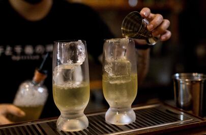 ¿Qué es el kratom, la planta recién despenalizada con propiedades estimulantes que sustituye a las bebidas alcohólicas? 