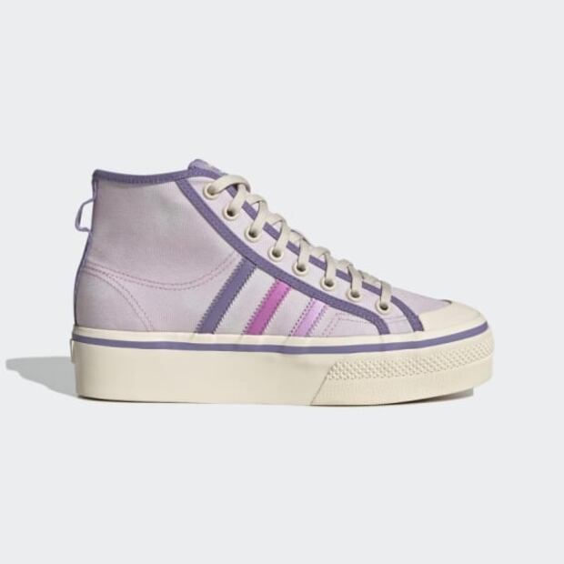 Los tenis que no pueden faltar en tu armario esta temporada