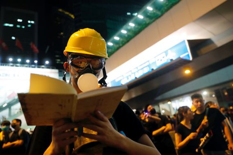Manifestantes vuelven a las calles de Hong Kong pese a amenazas de China