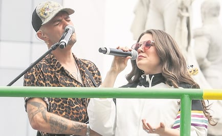 Marchan entre burbujas y Jesse & Joy