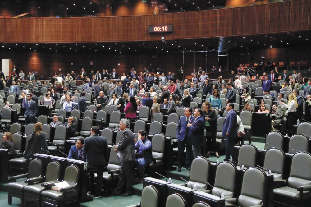 Con 237 votos, los diputados aprobaron el Insabi; sin embargo, la oposición advirtió de los riesgos por el alto financiamiento del nuevo organismo. Foto: IVÁN STEPHENS. EL UNIVERSAL