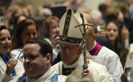 Francisco ofrece misa en Filadelfia