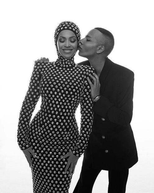 Beyoncé y Olivier Rousteing, director creativo de Balmain / Foto: Instagram @balmain @voguefrance @louiebanksstudio