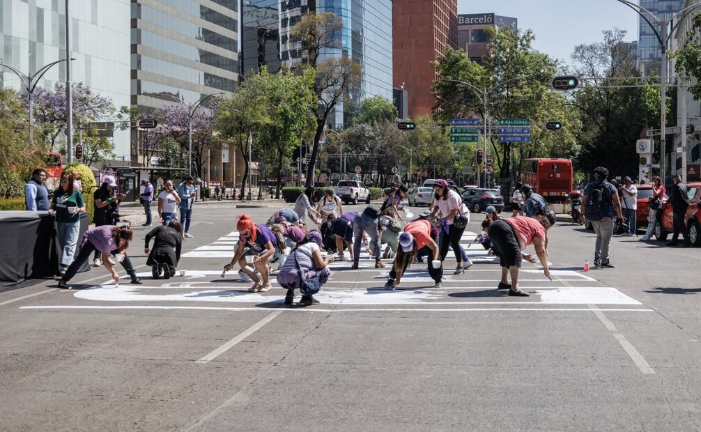 Colectivos se reúnen en la glorieta de las mujeres que luchan para exigir quitar el fuero a Cuauhtémoc Blanco
Foto: Yaretzy M. Osnaya / EL UNIVERSAL