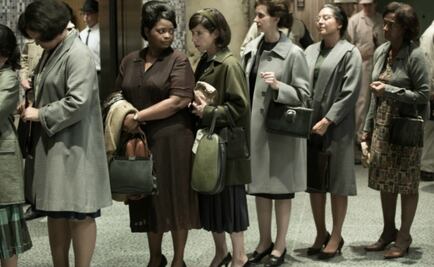 Conoce al diseñador de vestuario que robó nuestro aliento en La forma del agua