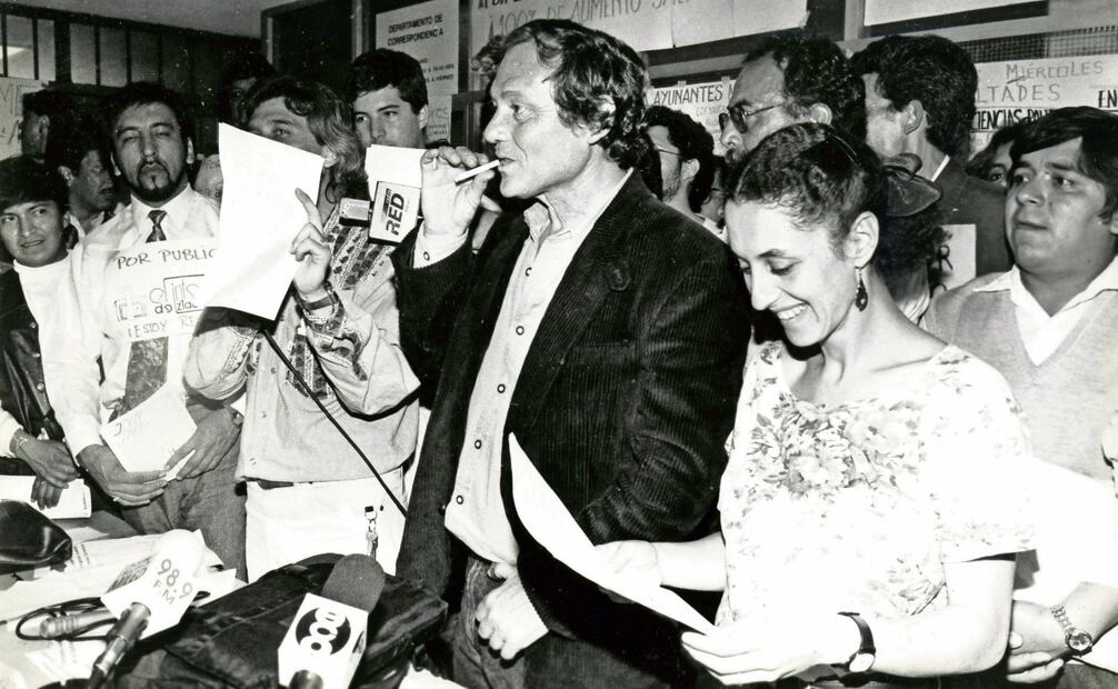 La primera Presidenta de México, a mediados de los años 90, dentro del movimiento Convergencia Universitaria. Foto: Archivo EL UNIVERSAL