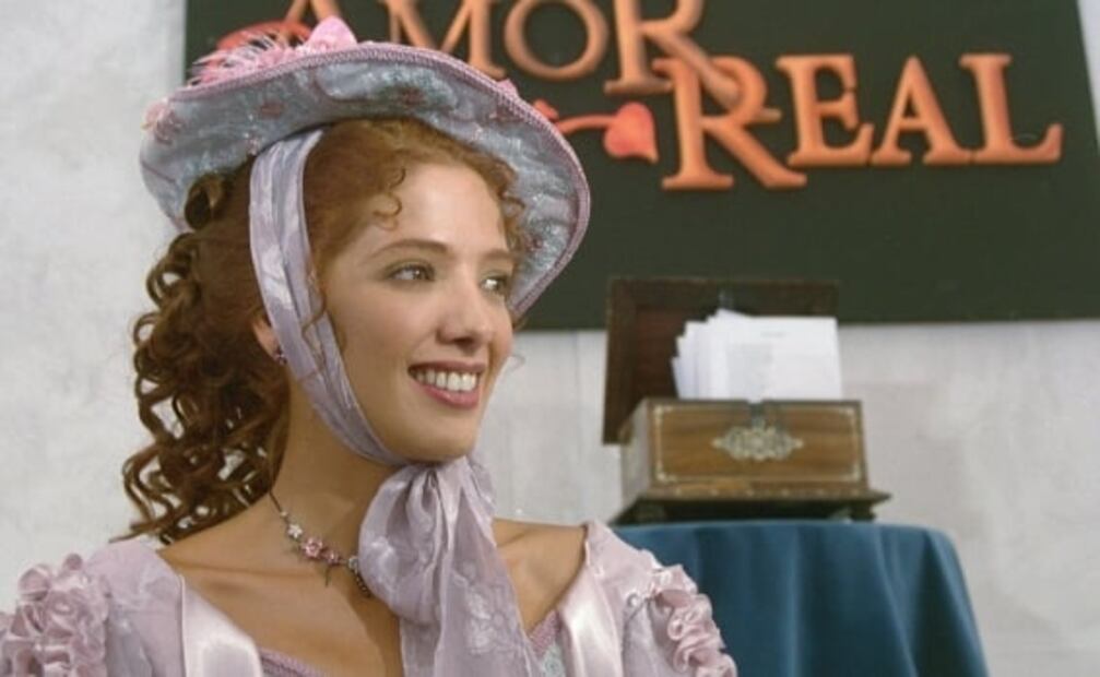 Adela Noriega cumple 50 años; el éxito y el misterio han marcado su vida