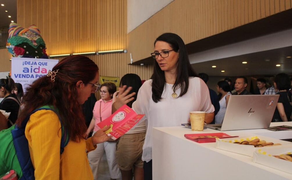 "Emprender y aprender; mujeres buscan impulsar sus negocios en el Neni Fest 2025". Foto: Darío López