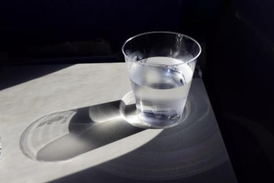 Cómo filtrar correctamente el agua natural