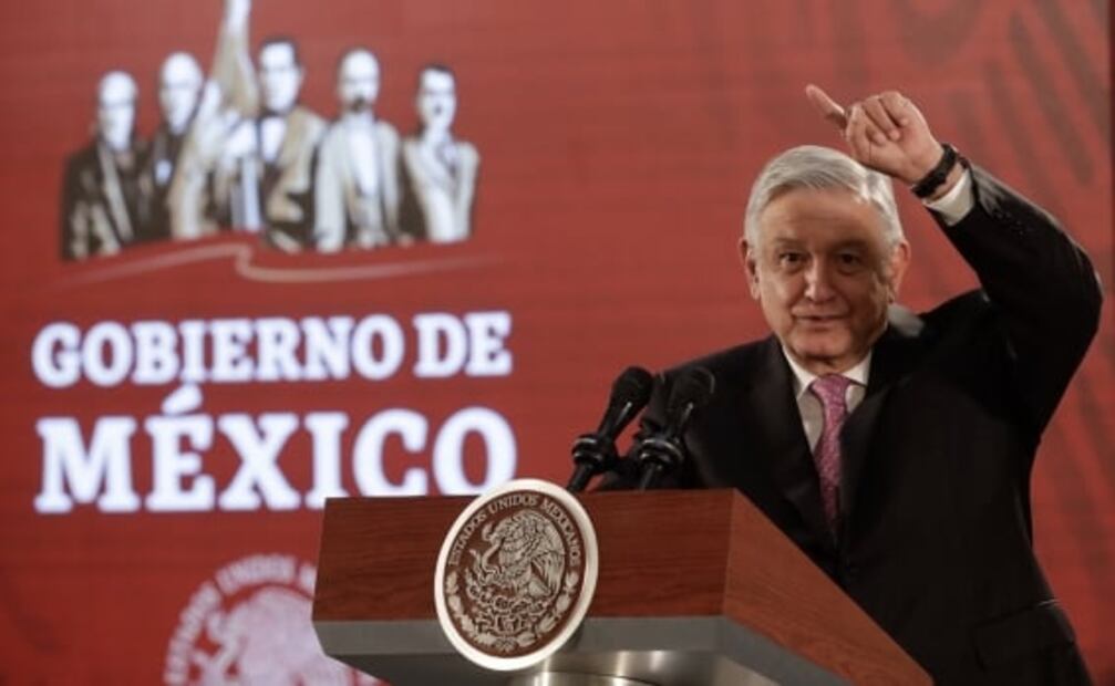 “Me canso ganso”, “lo que diga mi dedito” y más expresiones de AMLO a un año de gobierno