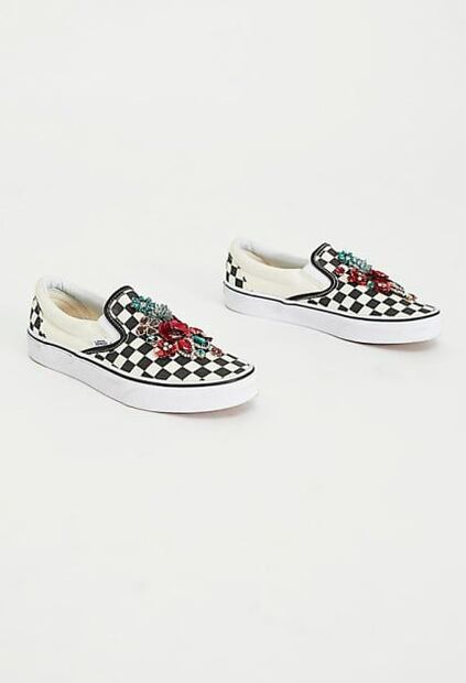 Adiós a los Vans de satín ¡Las lentejuelas y los diamantes son lo de hoy!