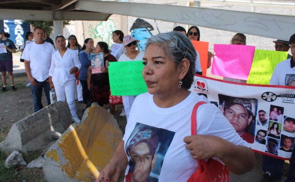 Madre buscadora recorre las calles donde fue visto su hijo por última vez, hace 15 años (29/06/2025). Foto: Francisco Rodríguez / EL UNIVERSAL