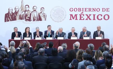 AMLO pide a embajadores y cónsules promover a México en materia económica