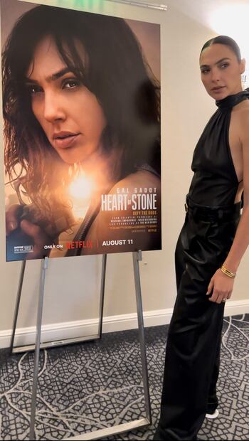 Gal Gadot posando. Fuente: Instagram @gal_gadot
