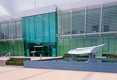 General Electric reporta caída de 28% en cuarto trimestre de 2023