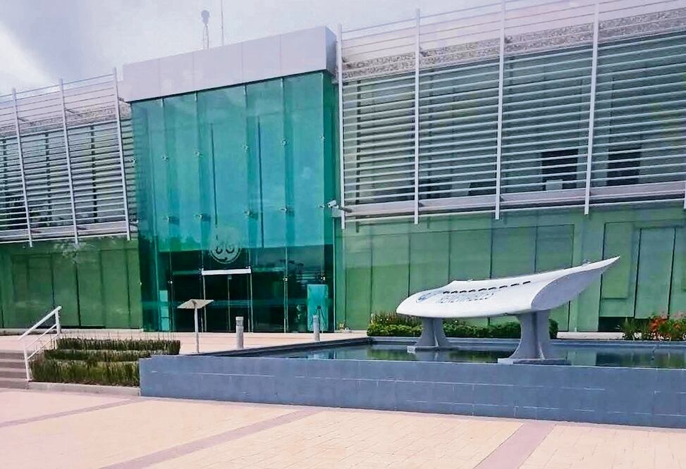 El gigante industrial estadounidense está inmerso en una importante reestructuración que conducirá a una división de la empresa en tres entidades independientes.