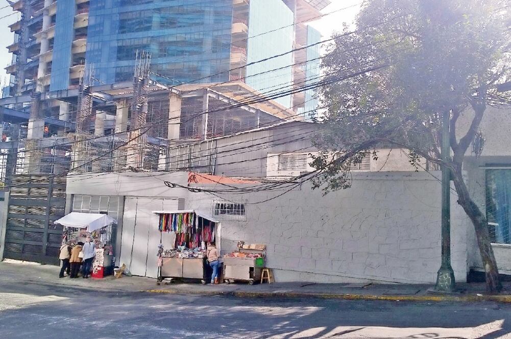 El edificio en Revolución número 100, donde ahora está el archivo. Foto: ESPECIAL