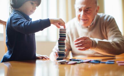 Adopta un abuelo virtual en esta página