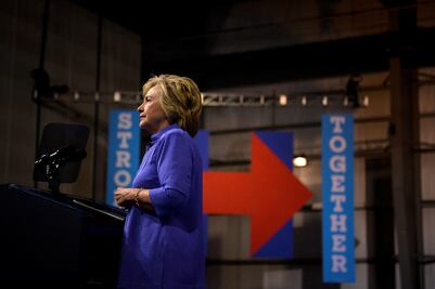 FBI entrega a Congreso de EU investigación sobre Clinton