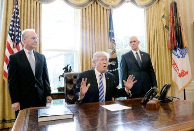 Trump, abierto a intentar con demócratas otra reforma de salud