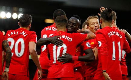 Liverpool golea y es líder de la Premier