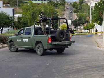 Técnicos de empresa telefónica en Culiacán quedan en fuego cruzado entre grupos rivales; reportan ataque a viviendas y un muerto