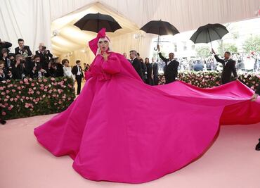Los looks de los anfitriones de la Met Gala