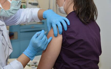 Reciben mil 300 veracruzanos vacuna china antiCovid CanSino Biologics