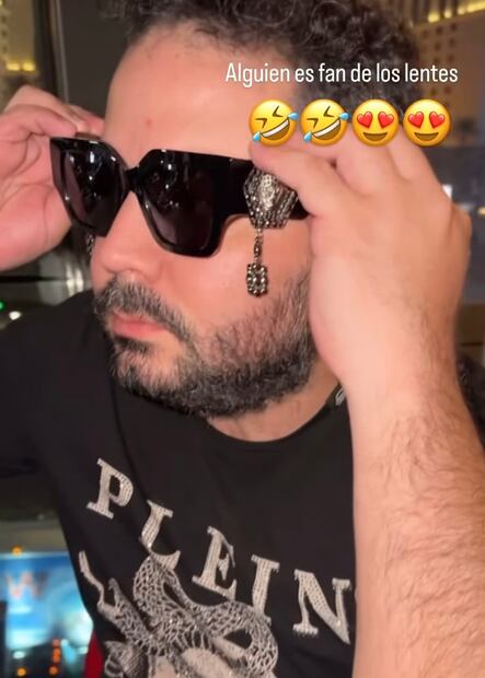 Los lentes de José Eduardo Derbez son de la marca Philipp Plein. Foto: Instagram @paodalay_2203