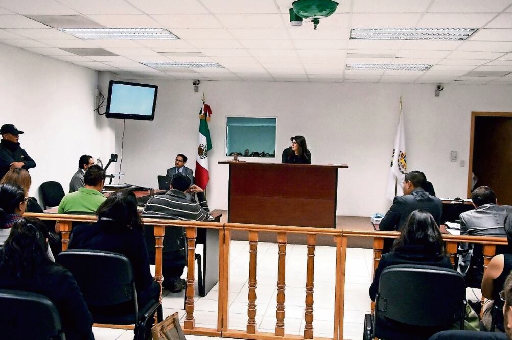 A sólo siete meses de que el nuevo mecanismo penal entre en vigor en todo el país, únicamente seis estados lo han implementado al 100% (ARCHIVO EL UNIVERSAL)