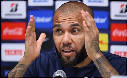 Dani Alves desmiente a Pumas sobre su supuesta lesión
