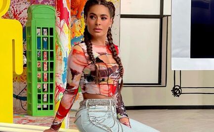 Galilea Montijo impacta en minivestido y medias de encaje